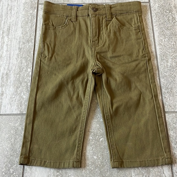 Pair of 2 Gumball long pants camouflage & Khaki size 24 months bothhave 4pockets - Picture 9 of 12